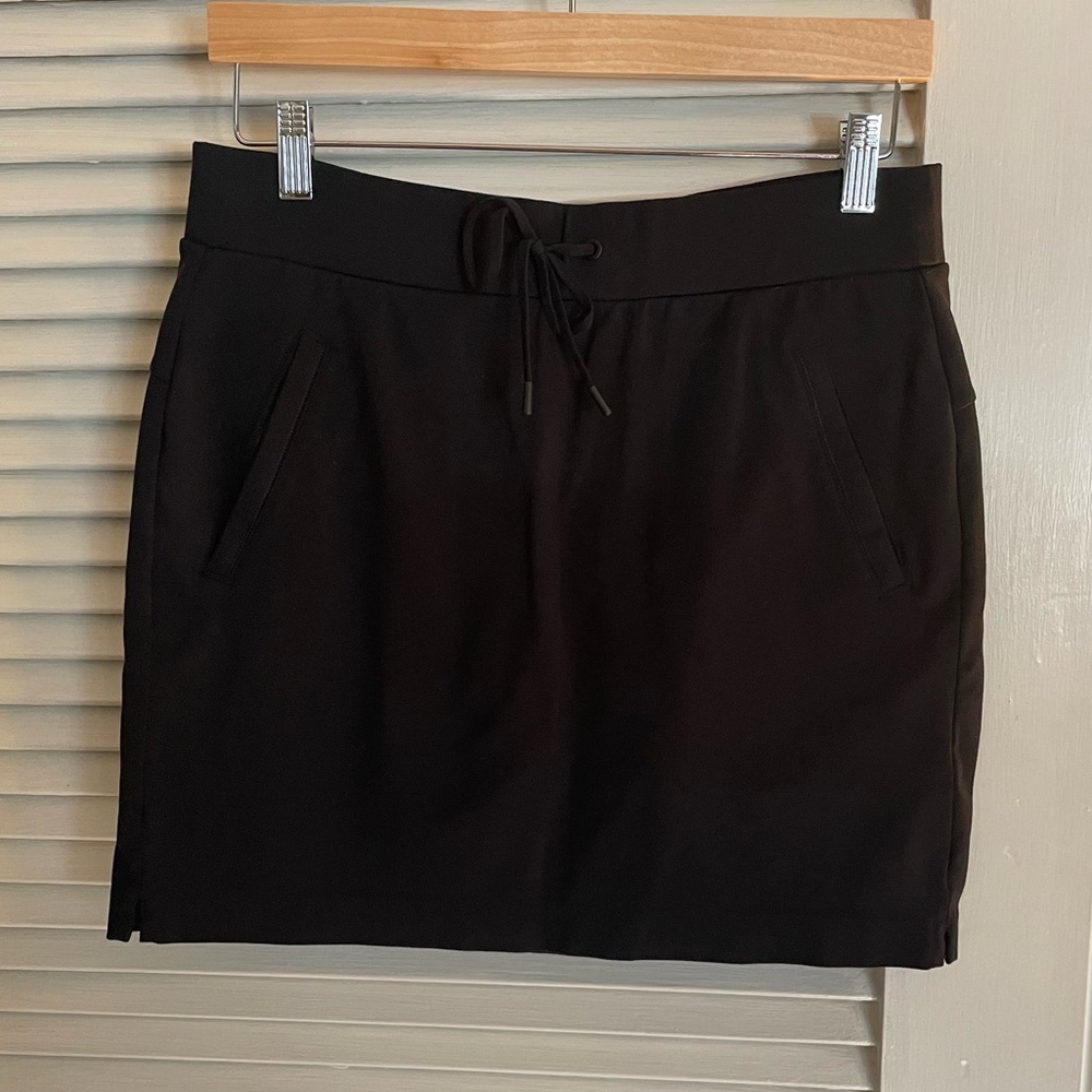 Athleta Modern Metro Black Skirt Skort Womens Size Small Tall